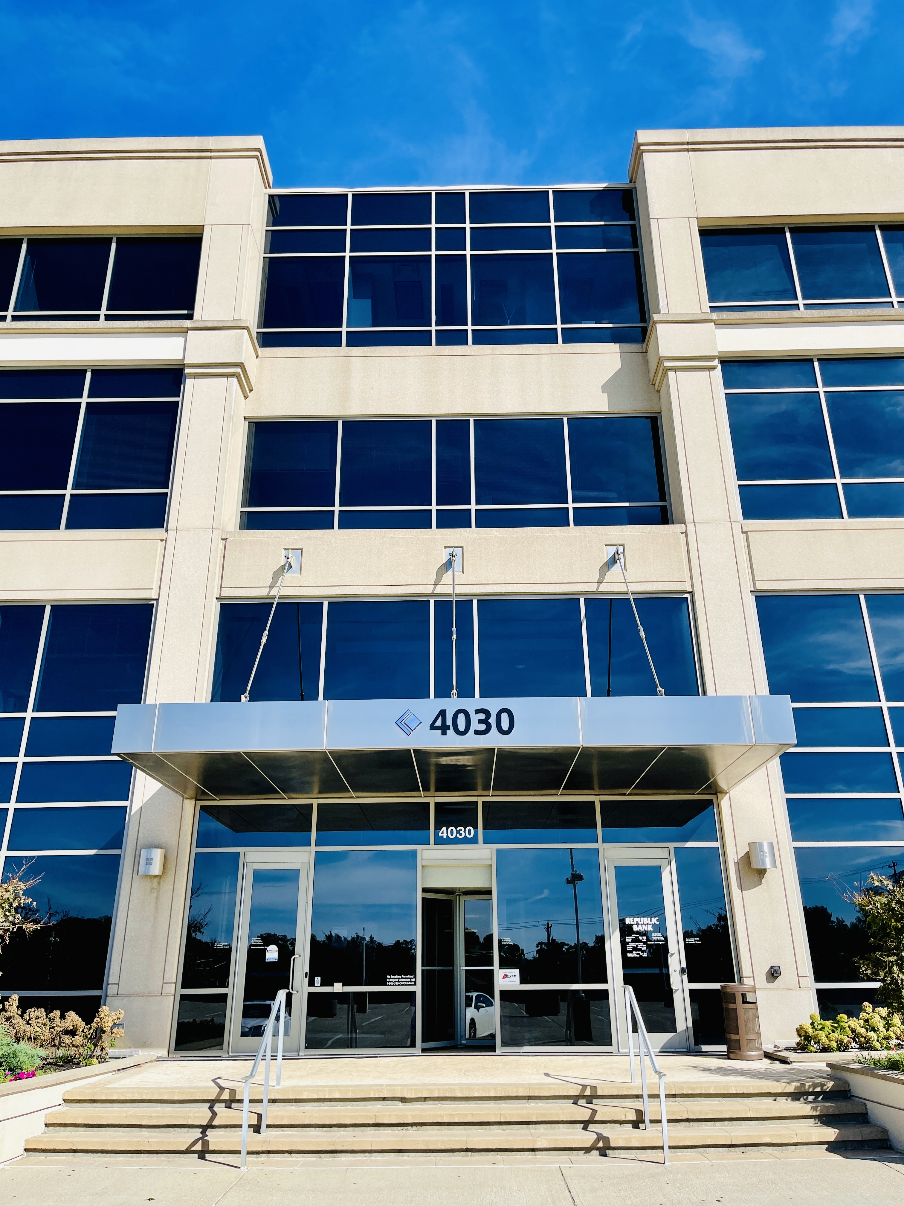Hyde Park office in Cornerstone Rookwood located at 4030 Smith Road, Cincinnati, Ohio