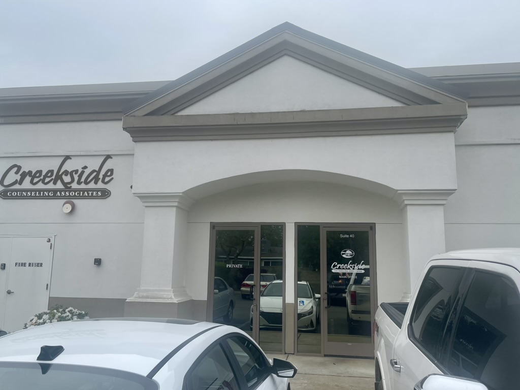 You\'ll find ample parking. \"Creekside Counseling Associates\" is suite 40..