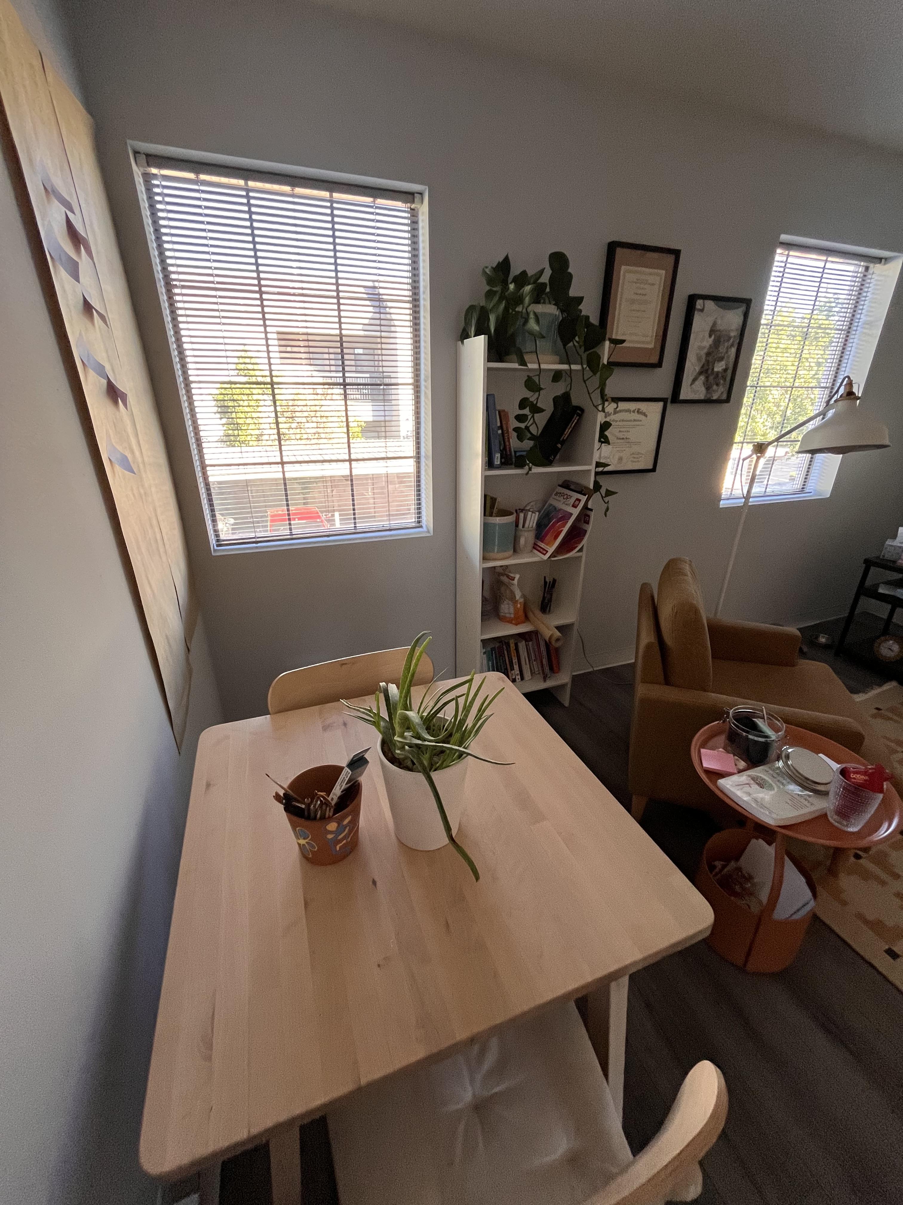 Art table 