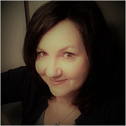 Lynda Stockwell R.S.W.