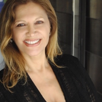 Claire Vines Licensed Marriage Therapist and PsyD. LMFT CBT, EBP