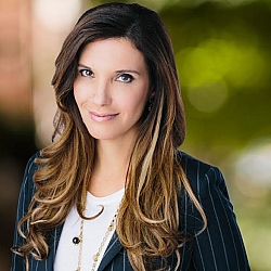 Fernanda Souza MEd, MCP, Registered Clinical Counsellor
