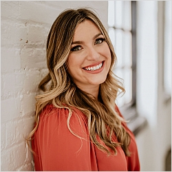 Yiannoula Mavroidis Licensed Professional Clinical Counselor with Supervision Endorsement, Board Certified-TeleMental Health Provider