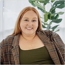 Michelle de la Guardia Licensed Clinical Social Worker