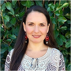 Krisztina Petho-Robertson  M. Ed., LPC, CIMHP, ICCP