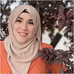 Lujane Helwani Licensed Marriage and Family Therapist Associate (she, her)