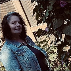 Brenda Hubbard Licensed Clinical Social Worker, MSW, LAC, ADS