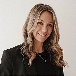 Celissa Vipond Registered Social Worker, MSW