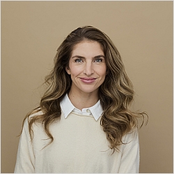 Serena Luca MACP, Registered Psychotherapist (Qualifying)