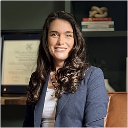 Beatriz Mann Licensed Psychologist, CEDS-C